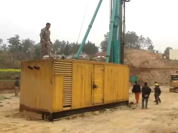 京口如何判断水冷式机油散热器密封件是否需要更换？