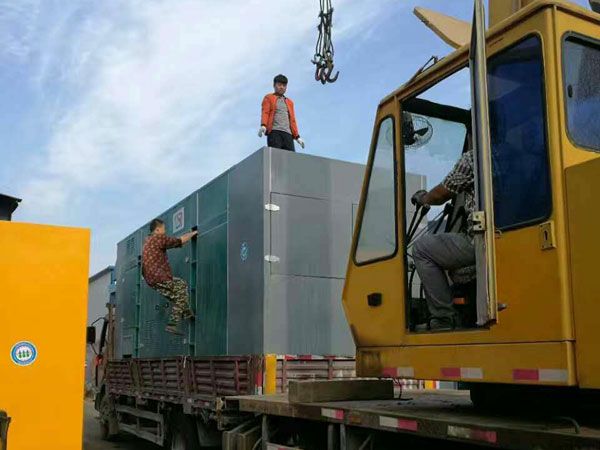 京口更换水冷式机油散热器密封件的操作流程是怎样的？